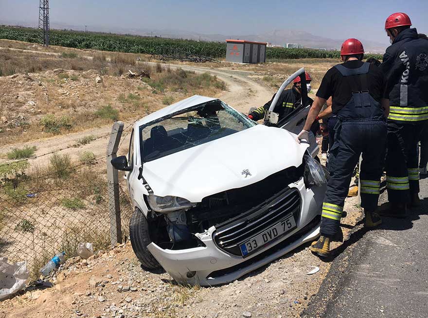 Tatl Cak Ta Trafik Kazas Yolda Trafik Durdu