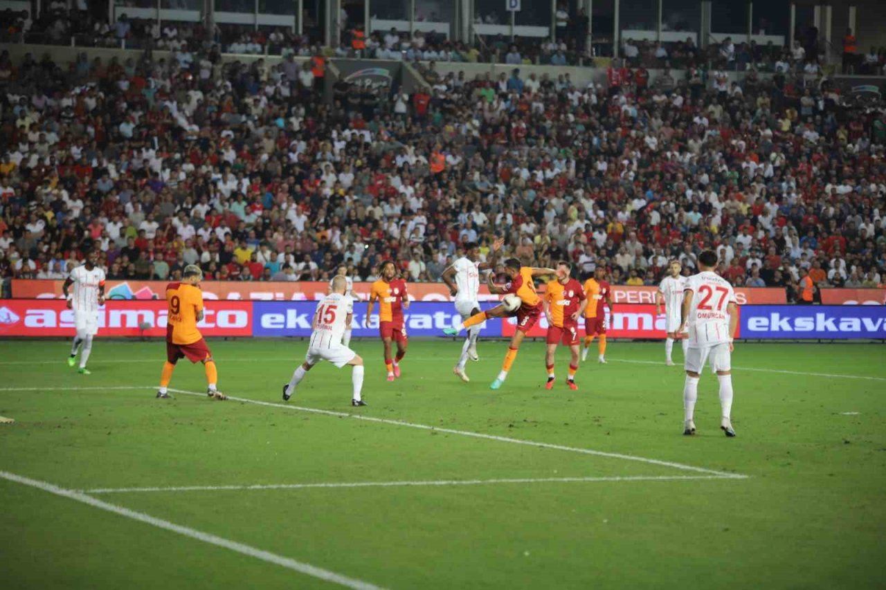 Trendyol Süper Lig Gaziantep FK 0 Galatasaray 1 İlk Yarı