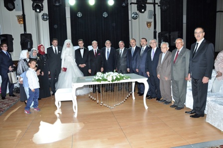 Büyükhelvacıgil’in düğünü böyle olur 4