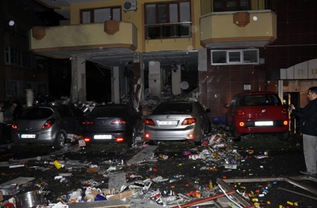 Akşehiri korkutan patlama 10