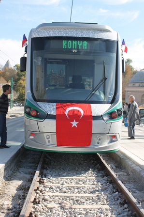 Yeni tramvay görücüye çıktı 
