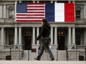 Beyaz Saray'da Hollande telaşı