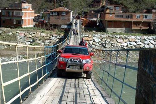 Yurdum insanı yine kırıp geçiriyor 47