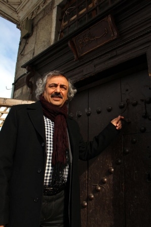 Bu evlerde zil gelen kişiyi ele veriyor 3