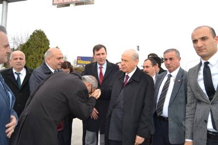 MHP lideri Bahçeli Konya'ya uğradı 6