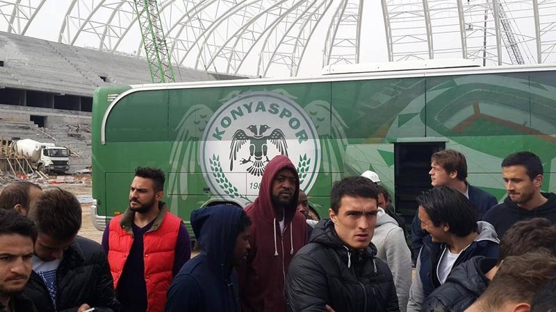 KONYASPORLU FUTBOLCULAR YENİ KONYA STADI'NI GEZDİ