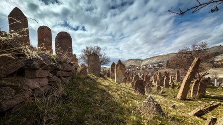 Tarihi mezar taşları kültürel zenginliğin izlerini taşıyor 15