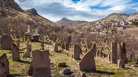 Tarihi mezar taşları kültürel zenginliğin izlerini taşıyor 2