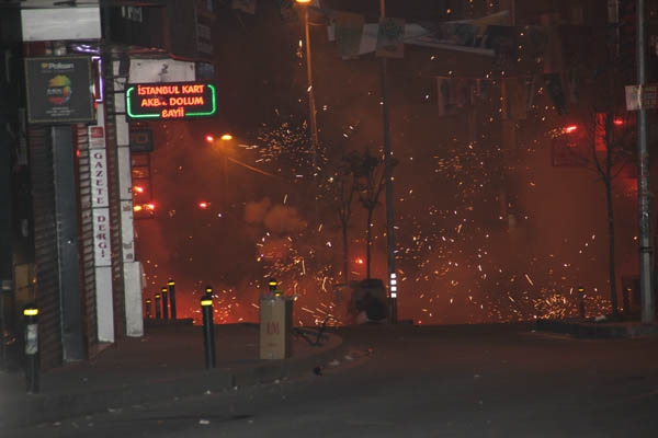 GEZİCİLER GERİ DÖNDÜ! YAKTILAR.. YIKTILAR... 132