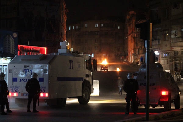GEZİCİLER GERİ DÖNDÜ! YAKTILAR.. YIKTILAR... 134