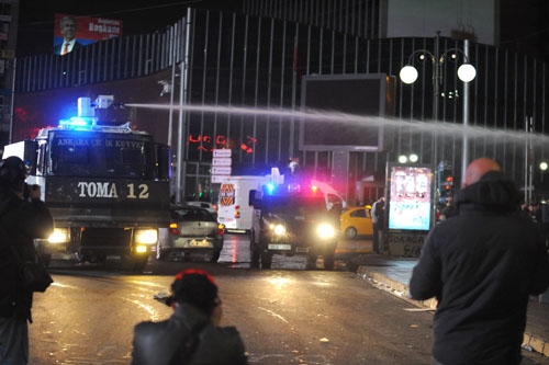 GEZİCİLER GERİ DÖNDÜ! YAKTILAR.. YIKTILAR... 27