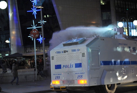 GEZİCİLER GERİ DÖNDÜ! YAKTILAR.. YIKTILAR... 30