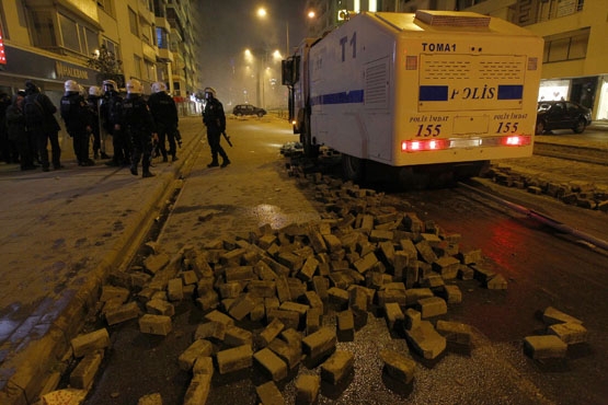 GEZİCİLER GERİ DÖNDÜ! YAKTILAR.. YIKTILAR... 66