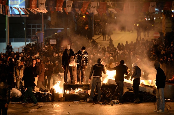 GEZİCİLER GERİ DÖNDÜ! YAKTILAR.. YIKTILAR... 77