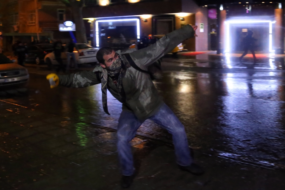 GEZİCİLER GERİ DÖNDÜ! YAKTILAR.. YIKTILAR... 81