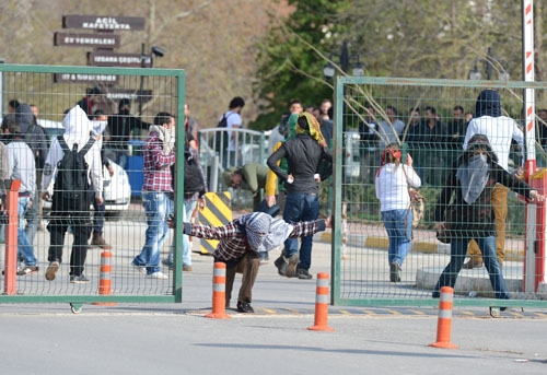 GEZİCİLER GERİ DÖNDÜ! YAKTILAR.. YIKTILAR... 9