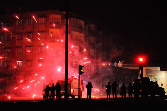 GEZİCİLER GERİ DÖNDÜ! YAKTILAR.. YIKTILAR... 91