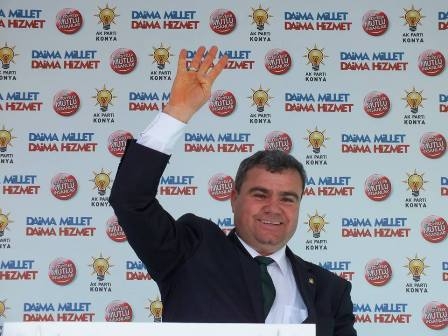 Davutoğlu Kadınhanı'nda coşkuyla karşılandı 9