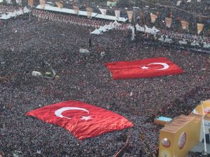AK PARTİ 'NİN TARİHİ İSTANBUL MİTİNGİ