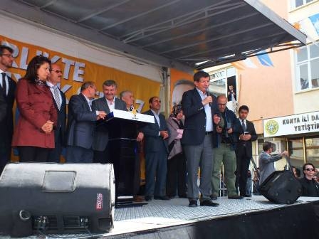 Davutoğlu Karapınar'da gövde gösterisi yaptı 10