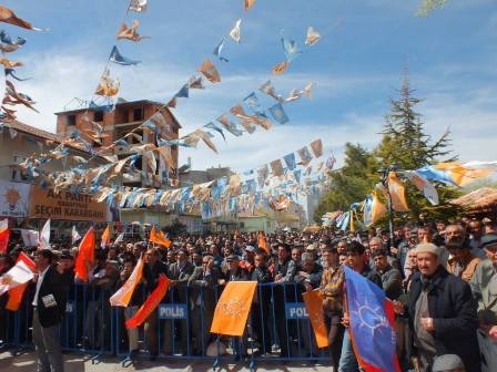 Davutoğlu Karapınar'da gövde gösterisi yaptı 4