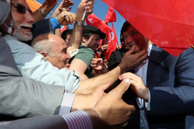 Seçim meydanları rengarenk 107