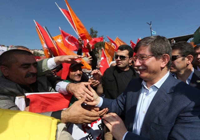 Seçim meydanları rengarenk 108