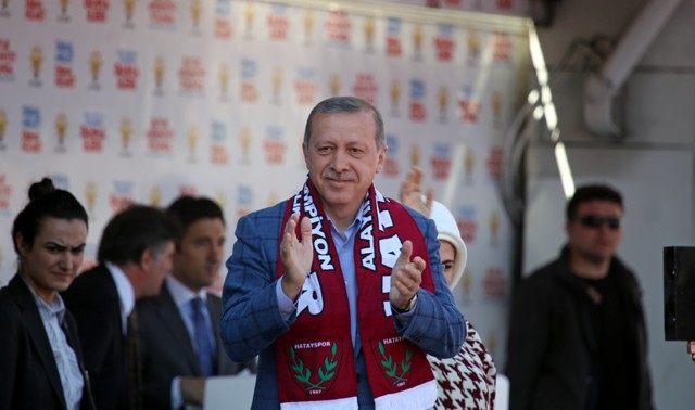Seçim meydanları rengarenk 109