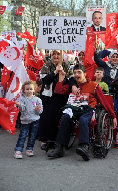 Seçim meydanları rengarenk 136
