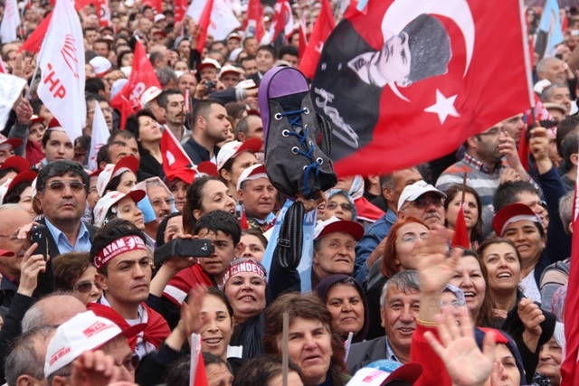 Seçim meydanları rengarenk 165