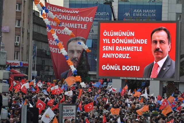 Seçim meydanları rengarenk 184