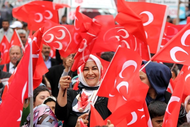 Seçim meydanları rengarenk 189