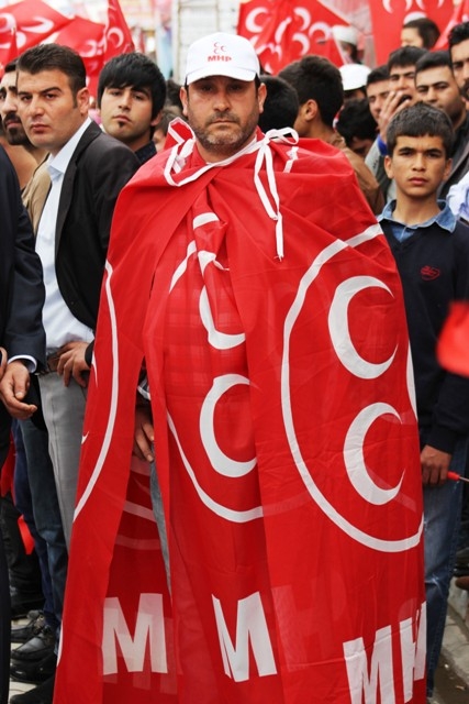 Seçim meydanları rengarenk 193