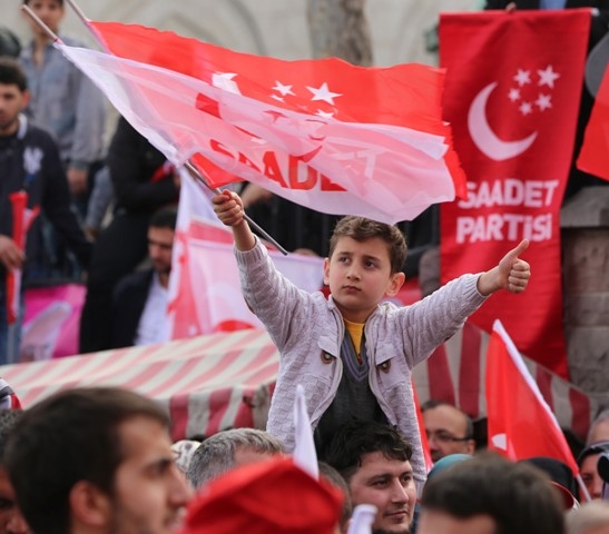 Seçim meydanları rengarenk 200