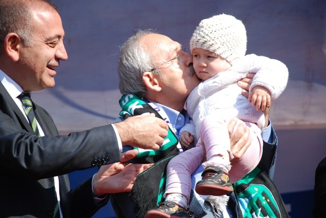 Seçim meydanları rengarenk 27