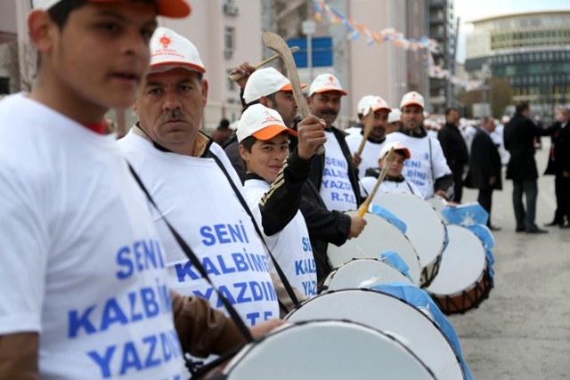 Seçim meydanları rengarenk 30