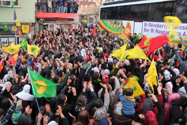 Seçim meydanları rengarenk 31