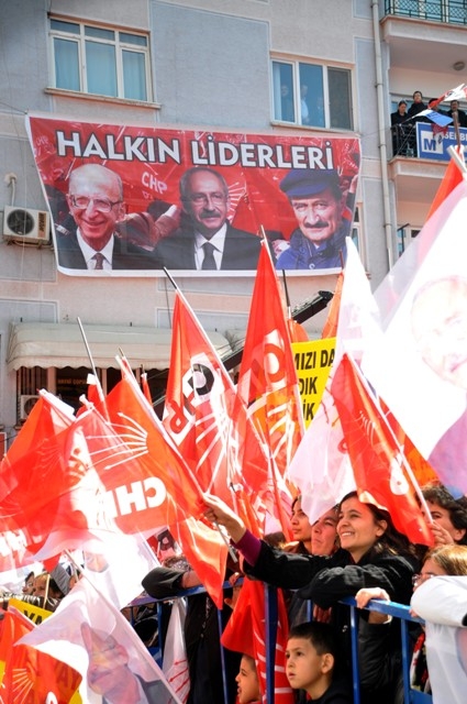 Seçim meydanları rengarenk 32