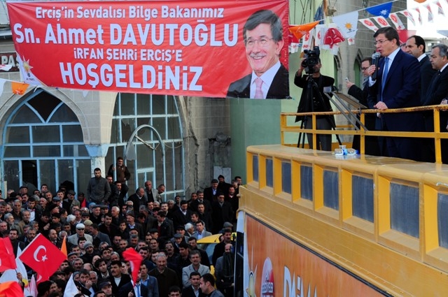 Seçim meydanları rengarenk 38