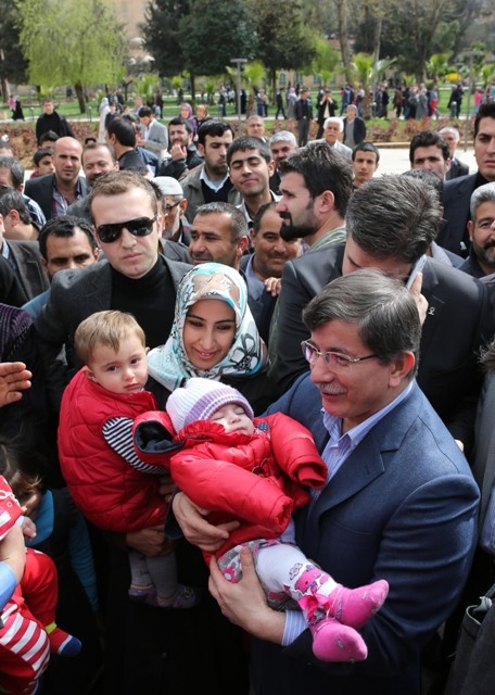 Seçim meydanları rengarenk 50