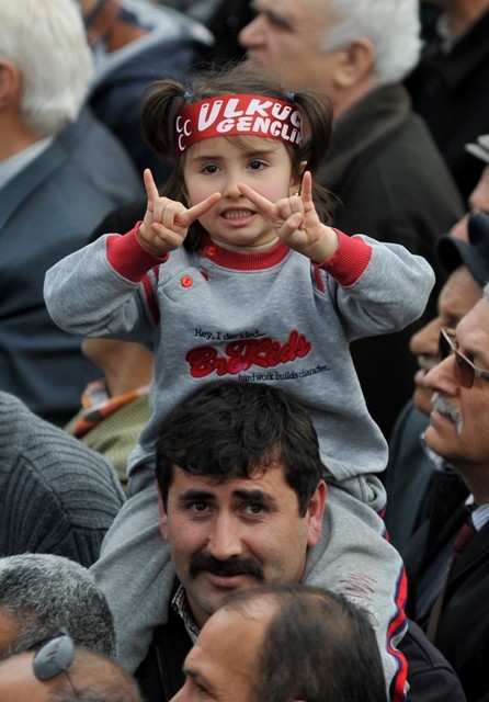 Seçim meydanları rengarenk 66
