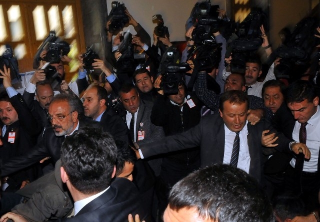 KILIÇDAROĞLU'NA  BÖYLE SALDIRDI 29