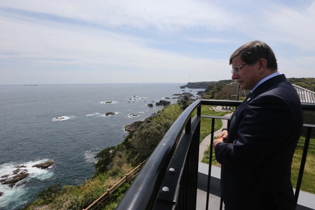 BAKAN DAVUTOĞLU'NA JAPONYA'DA SEVGİ SELİ 31