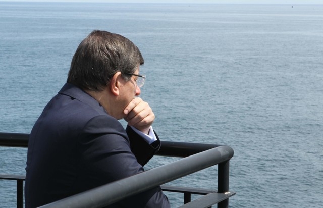 BAKAN DAVUTOĞLU'NA JAPONYA'DA SEVGİ SELİ 35