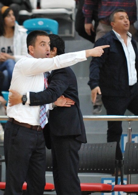UŞAK SPORTİF: 91- TORKU SELÇUK ÜNİV: 78 11
