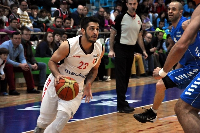 UŞAK SPORTİF: 91- TORKU SELÇUK ÜNİV: 78 23