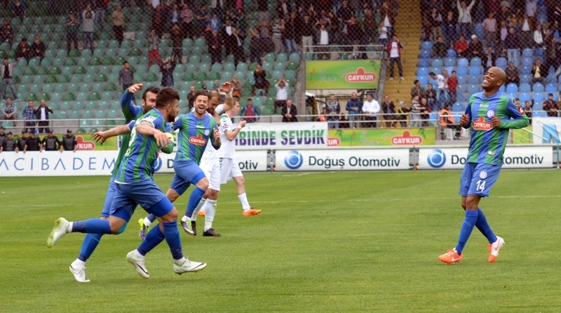 ÇAYKUR RİZESPOR: 3 - TORKU KONYASPOR:1 13
