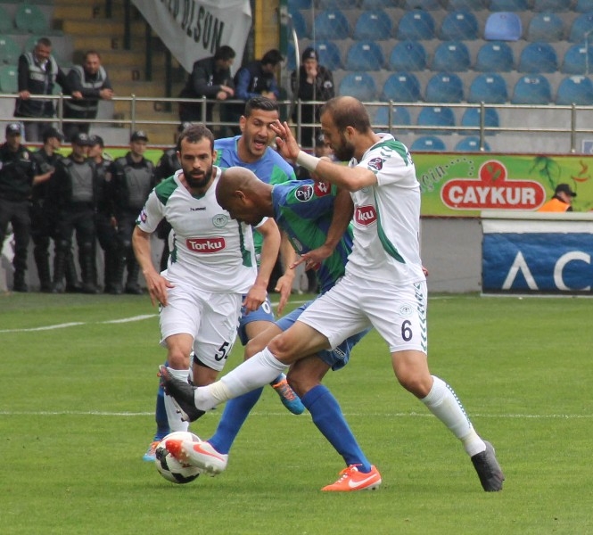 ÇAYKUR RİZESPOR: 3 - TORKU KONYASPOR:1 3