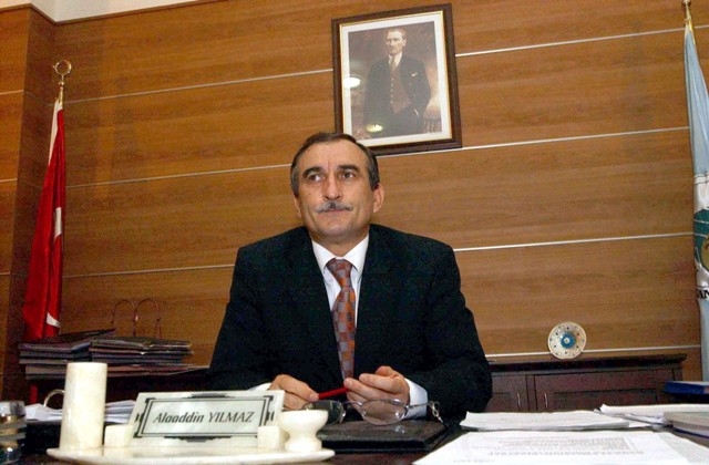 BELEDİYE BAŞKANLIĞI KOLTUĞUNDA YAŞLANDILAR 19