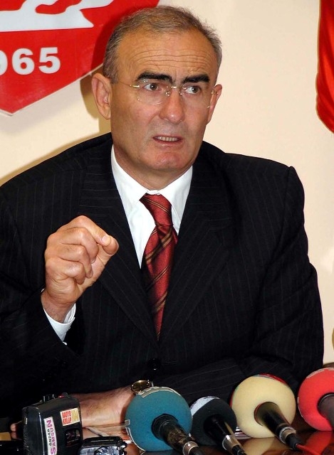 BELEDİYE BAŞKANLIĞI KOLTUĞUNDA YAŞLANDILAR 7